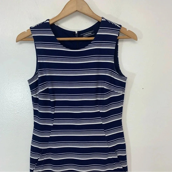 Lands End Dress Size 2 Blue White Stripe  Sleeveless Pockets Stretch Knee Length - Picture 2 of 11